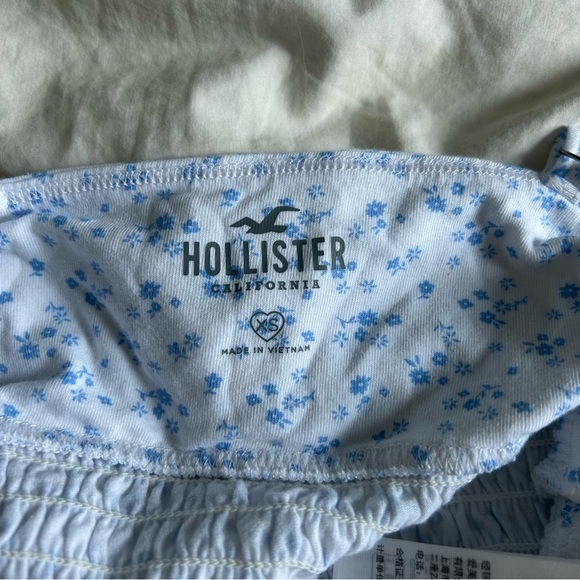 Womens Hollister Floral Blue Smocked XS Crop Top - Picture 6 of 7